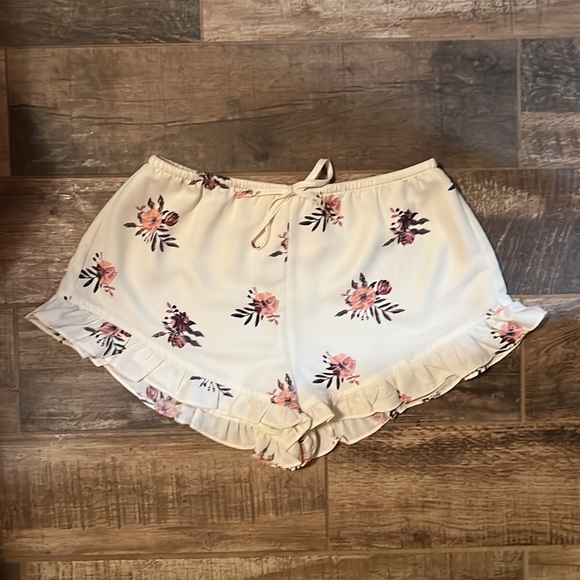 Honey Punch Shorts Honey Punch Off White Shorts With Pink Flowers